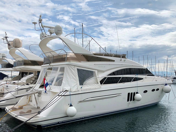 yachts and service princess 62 fly